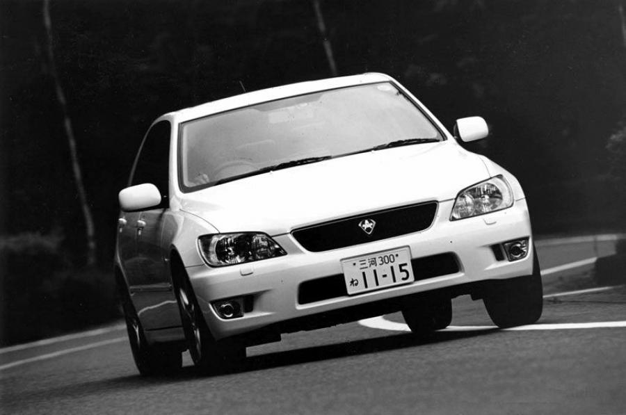  Toyota Altezza AS200 Wise Selection II 2002 года  (фото 2 из 2)